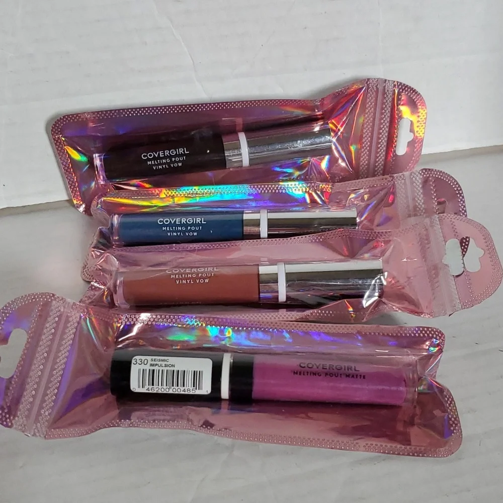 4 Covergirl Melting Pout Vinyl Vow Matte Liquid Lipsticks Lip Color 3.5 NWT
